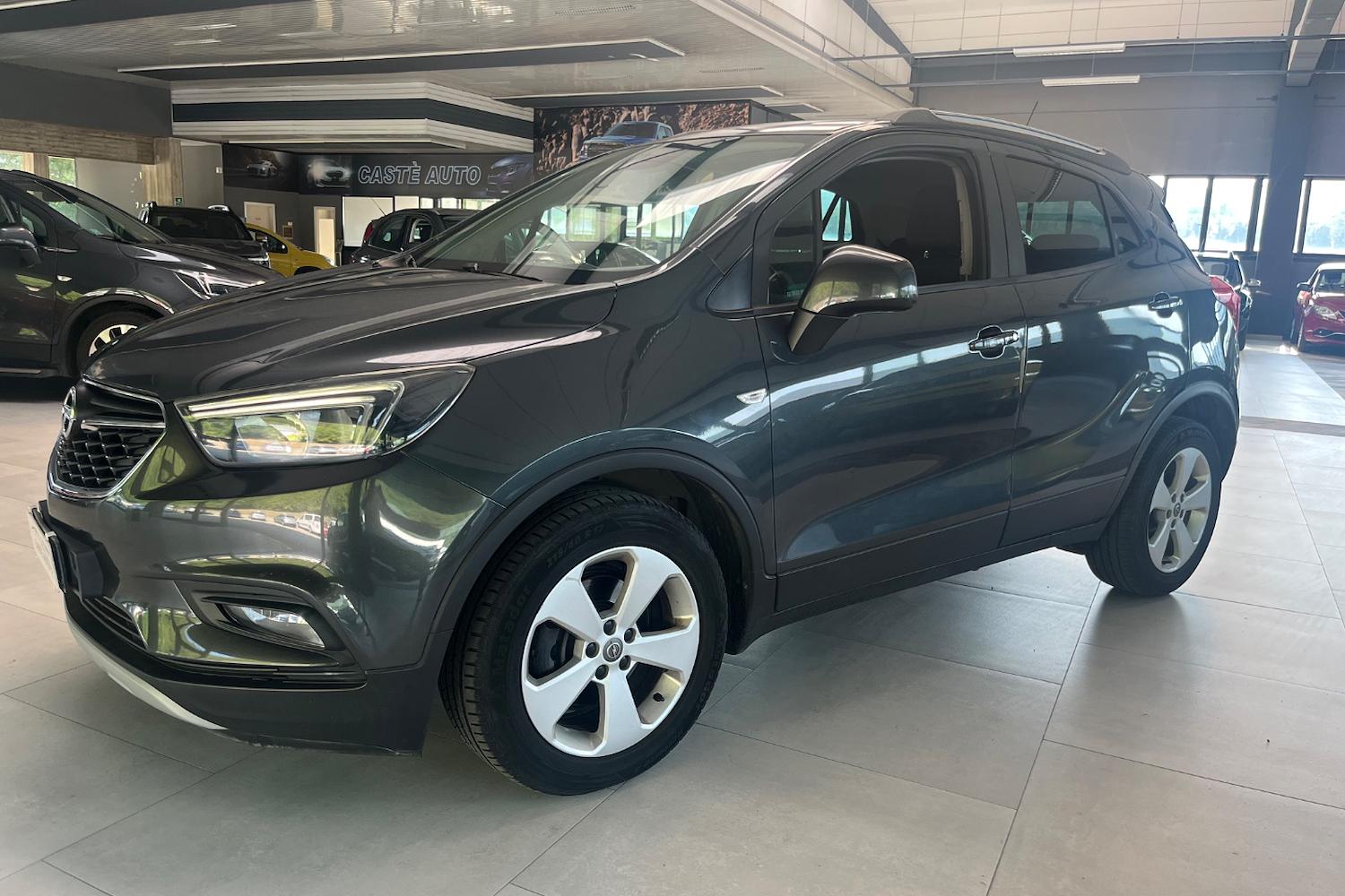 Main vehicle image