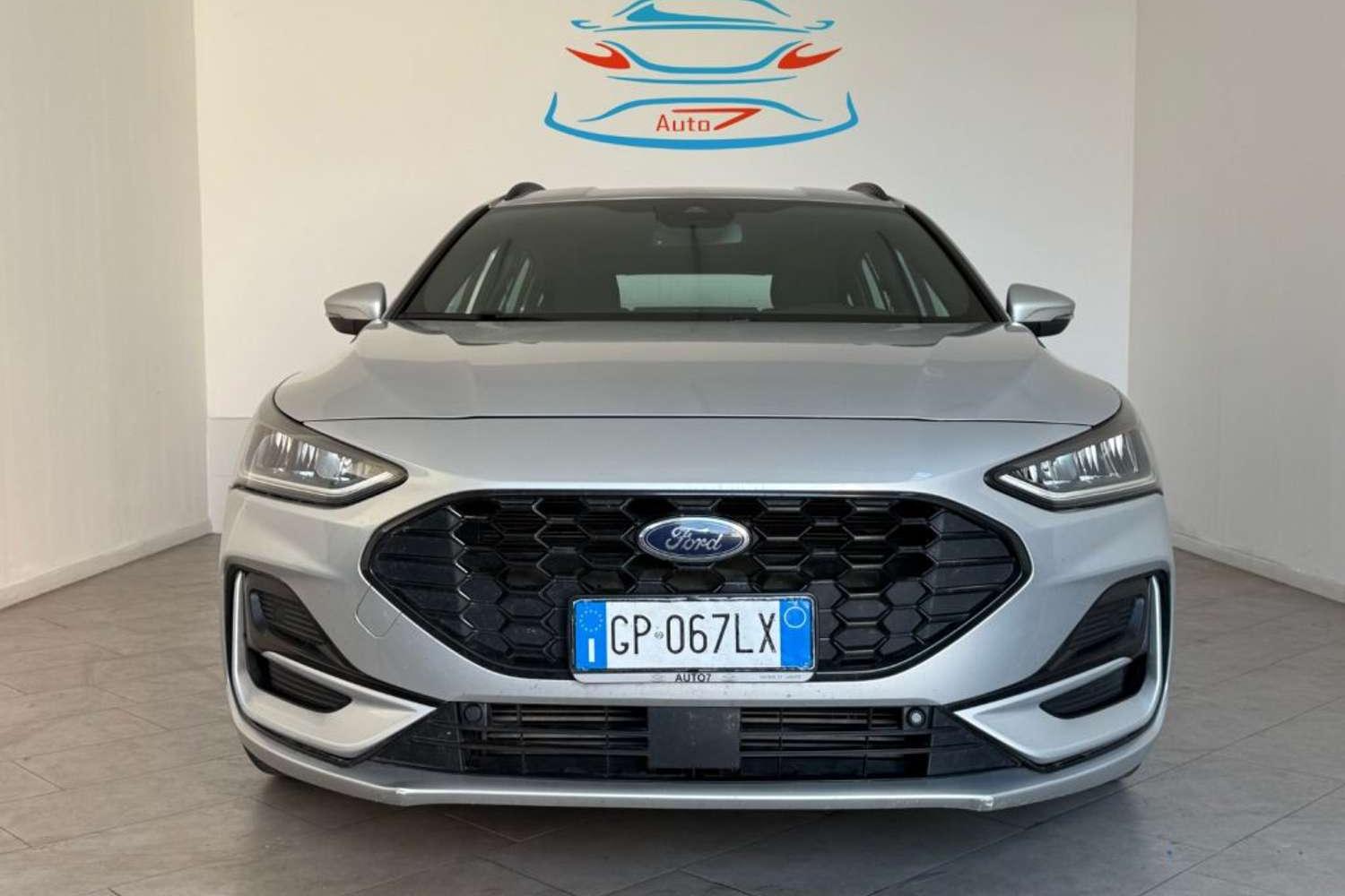 Main vehicle image