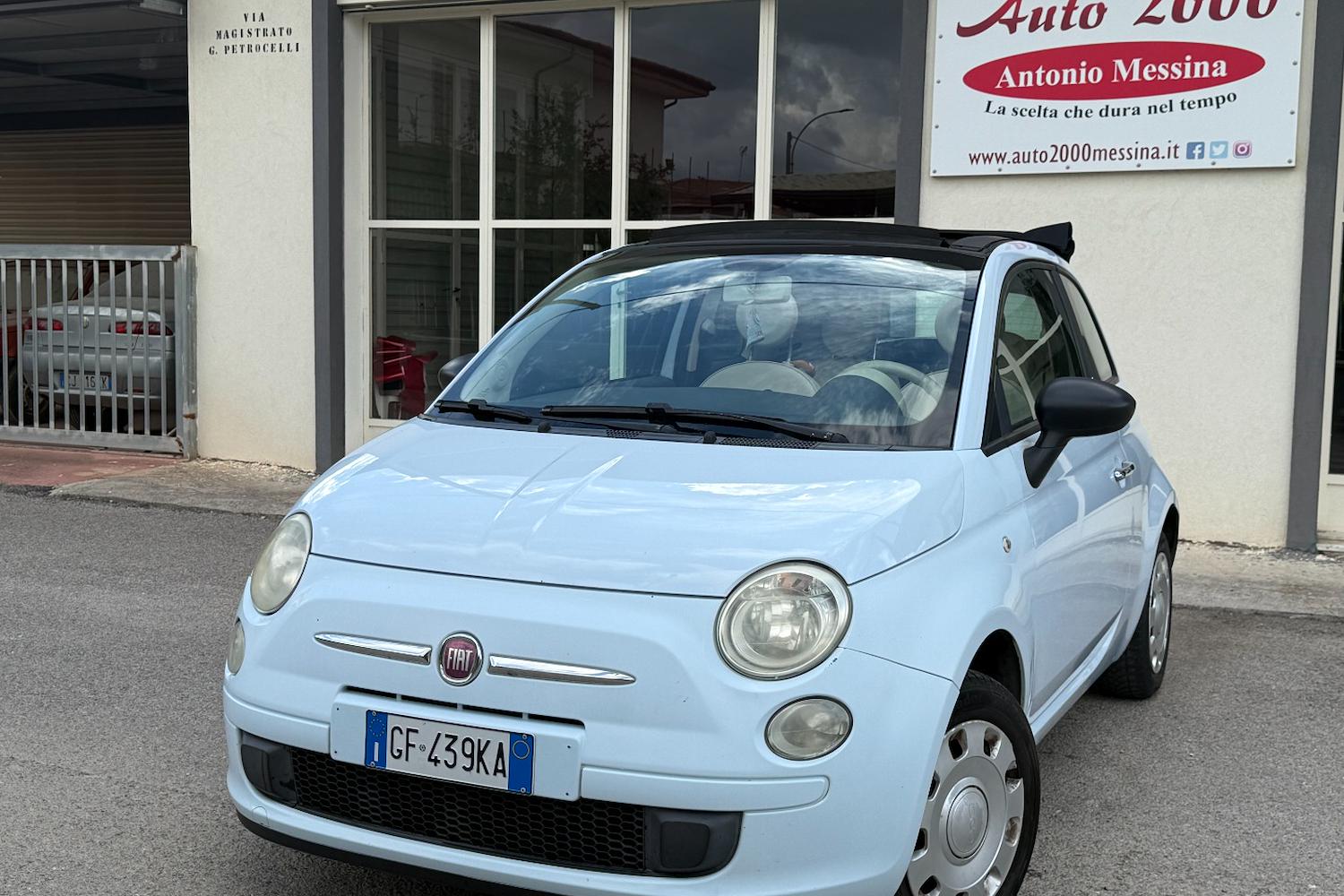 Main vehicle image
