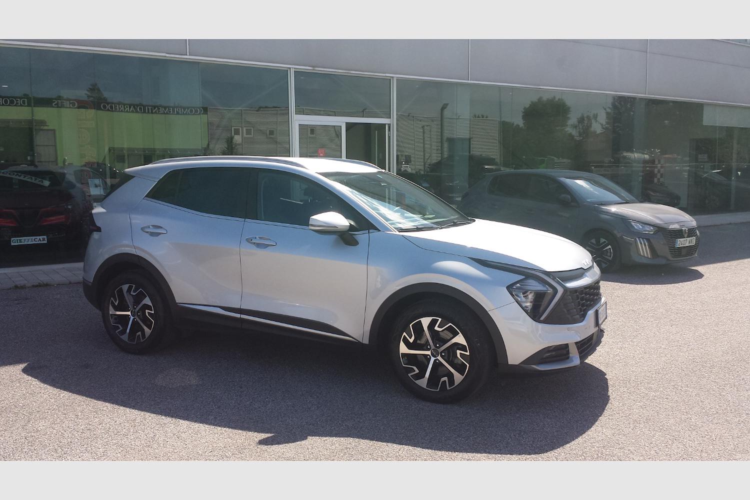 Main vehicle image