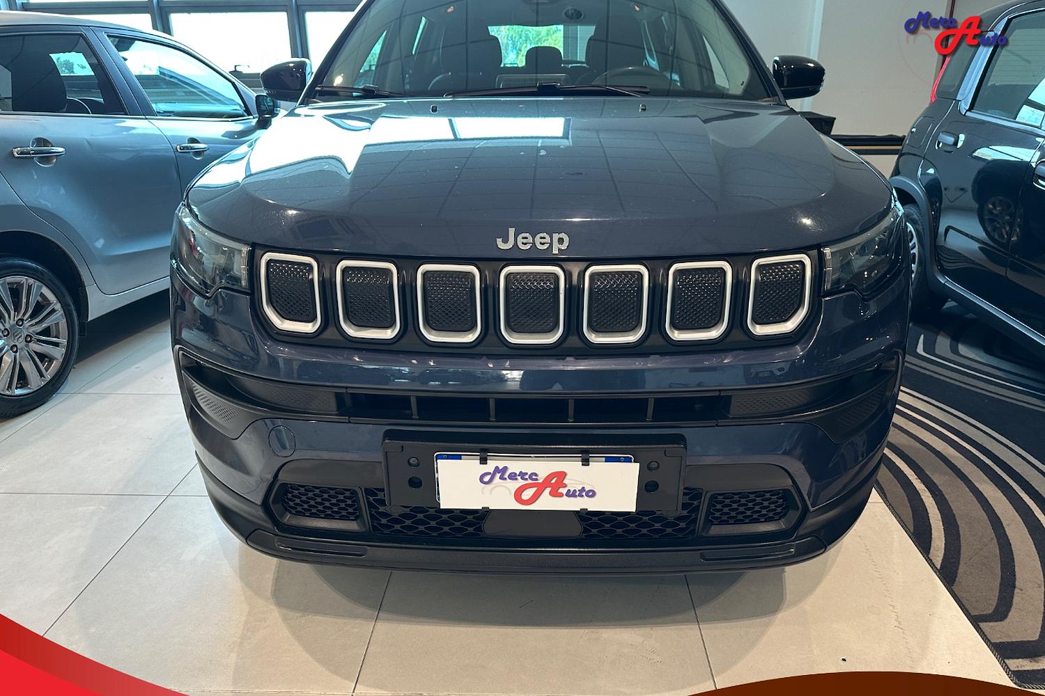 Main vehicle image