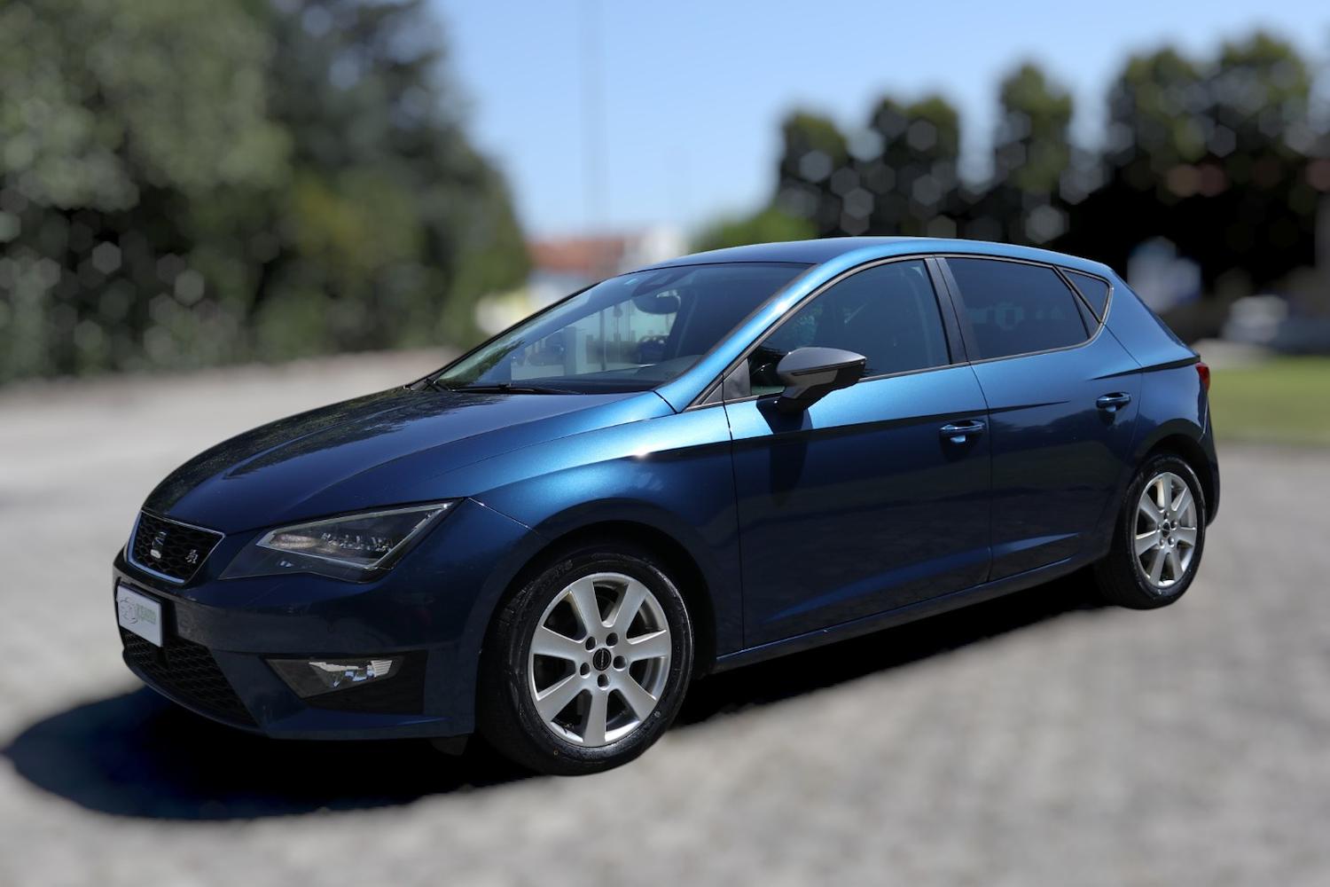 Main vehicle image