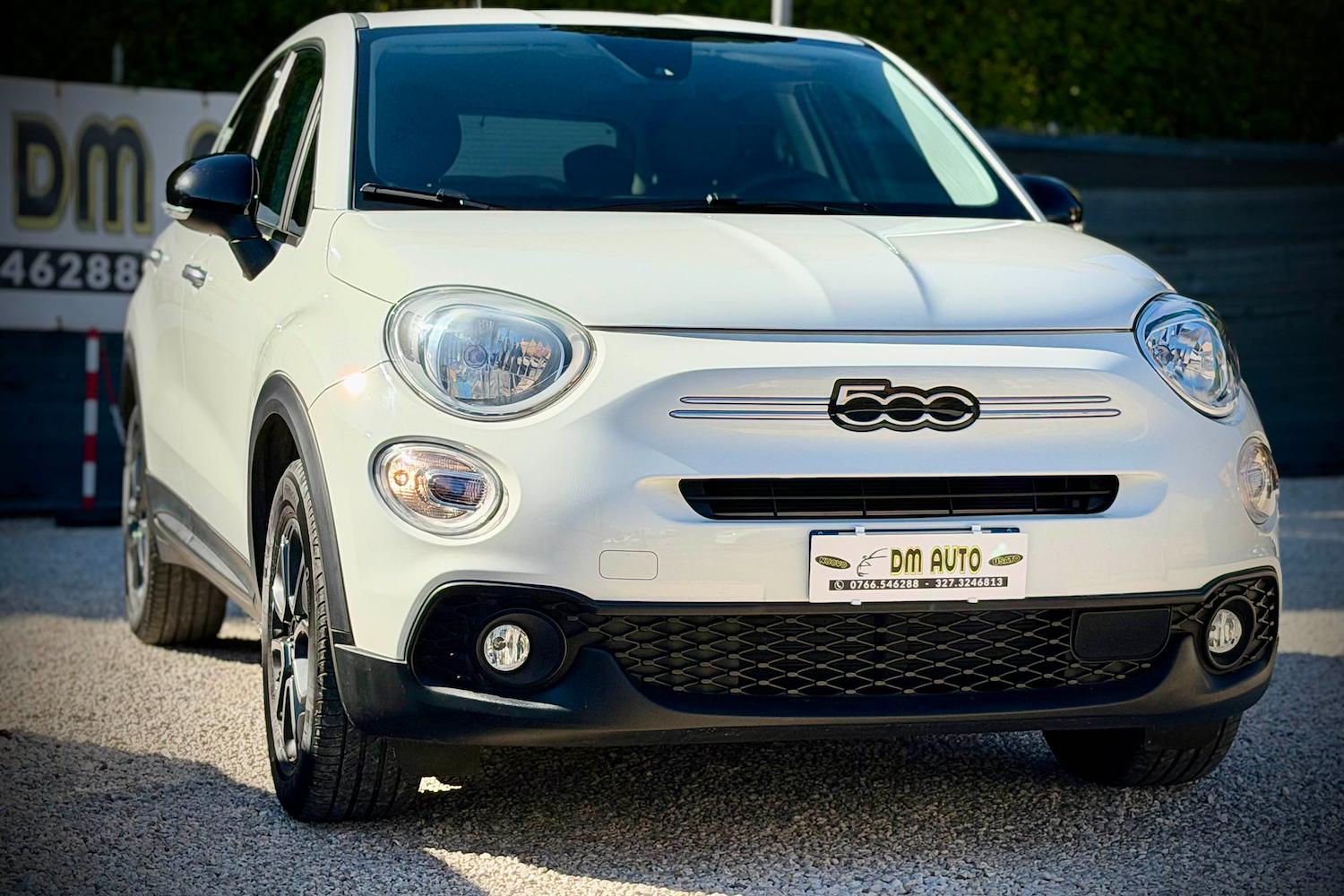 Main vehicle image