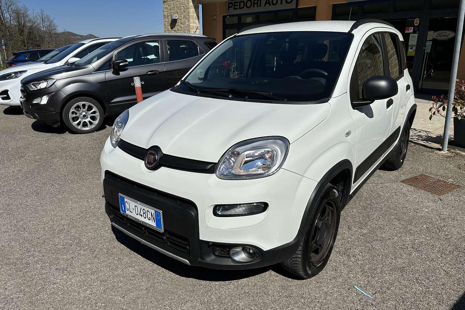 Main vehicle image