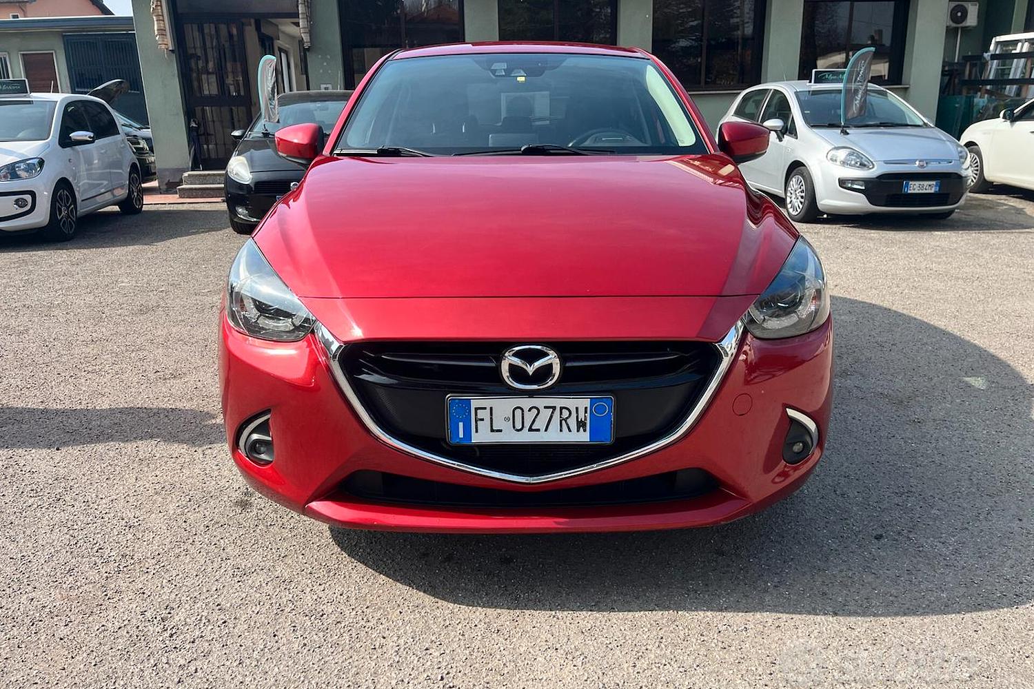 Main vehicle image