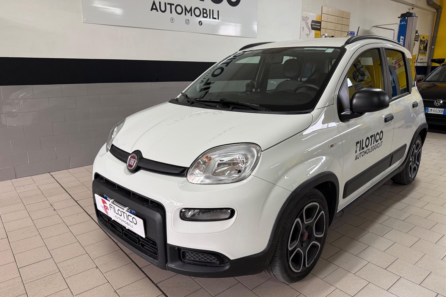 Main vehicle image