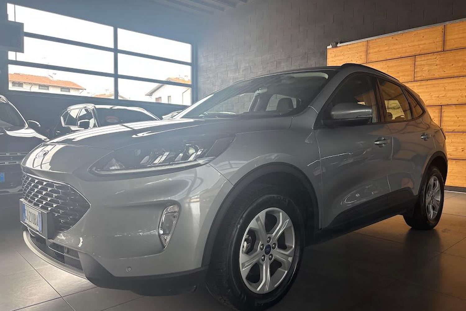 Main vehicle image