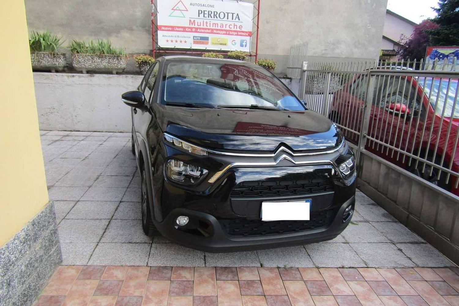 Main vehicle image