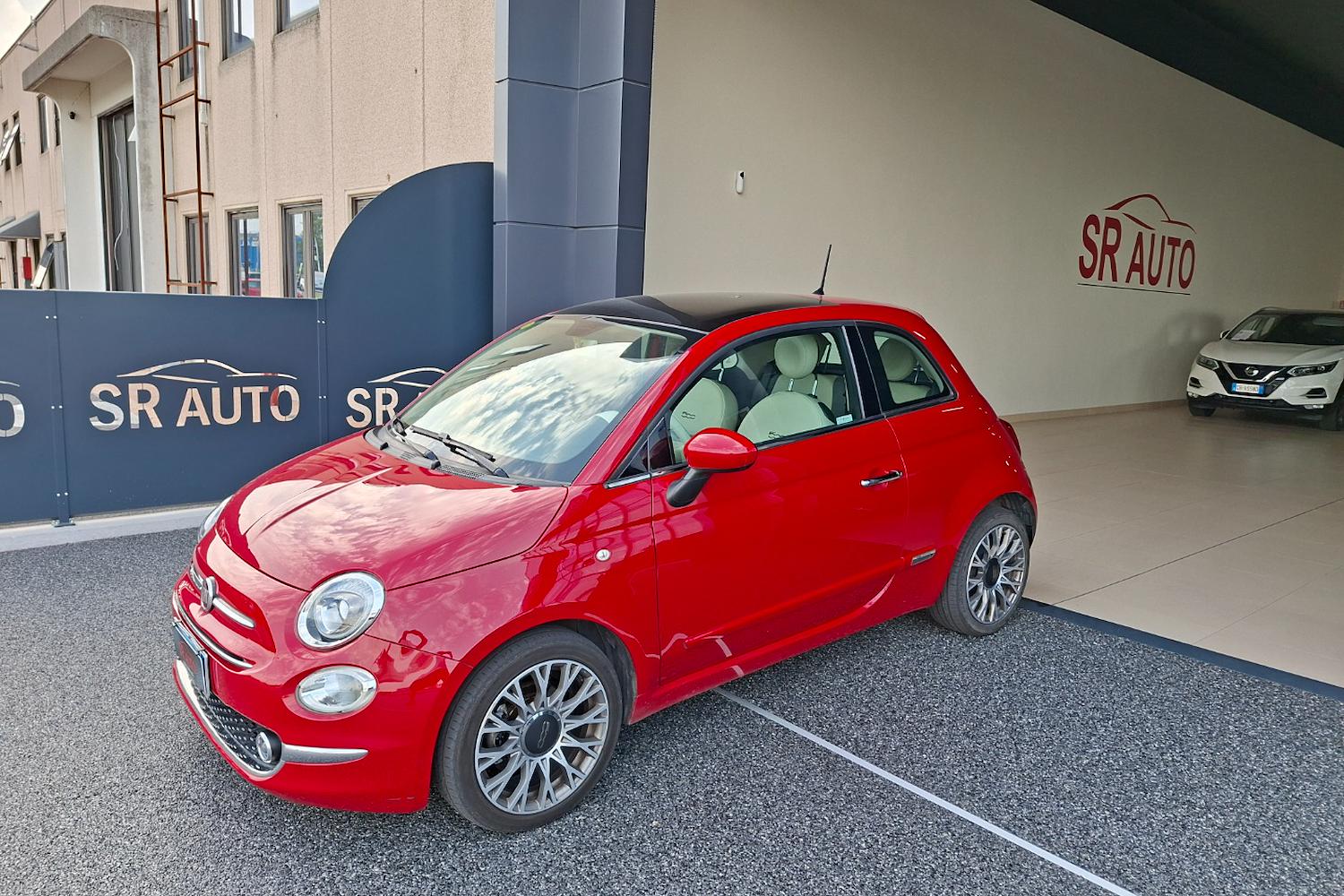 Main vehicle image