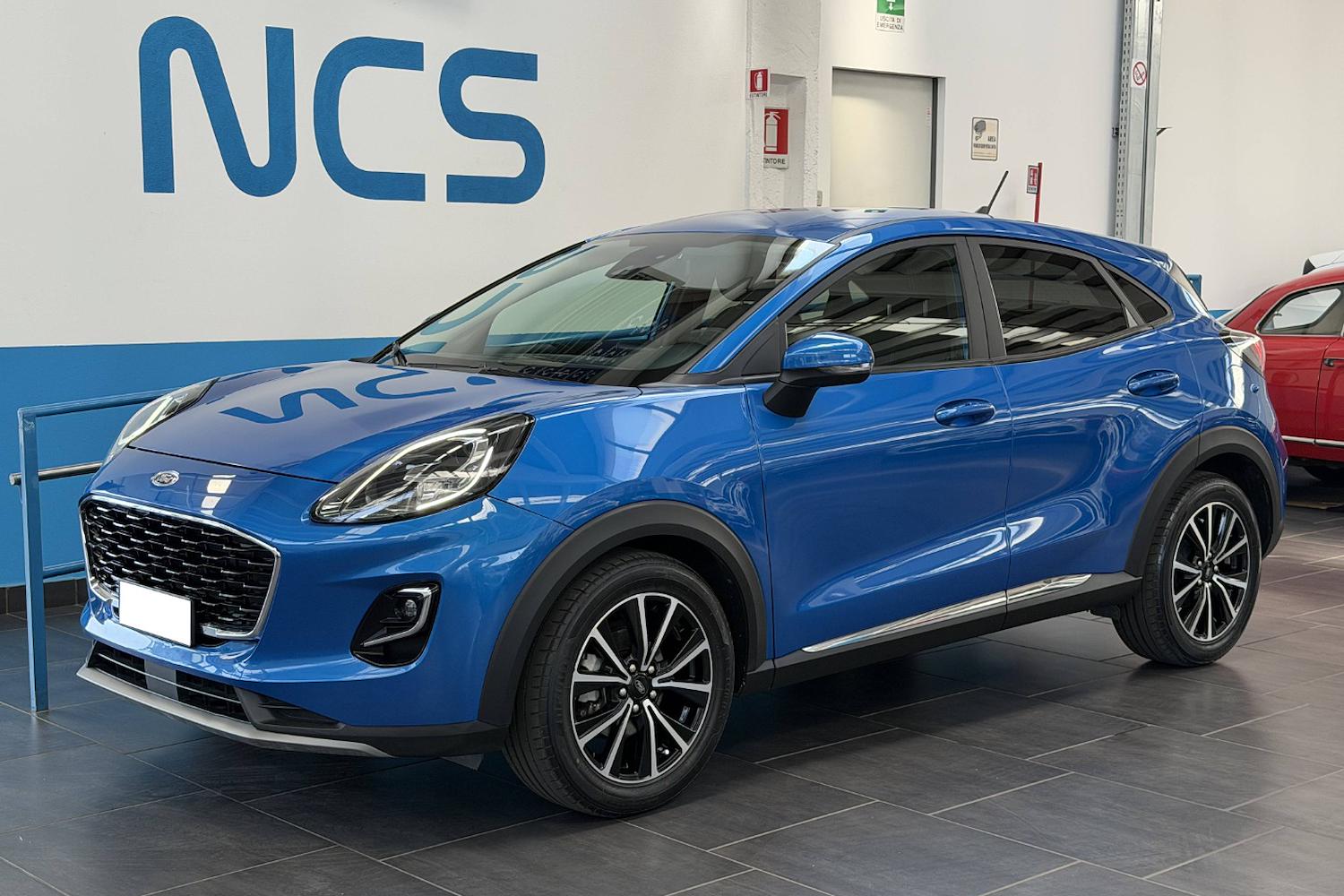 Main vehicle image