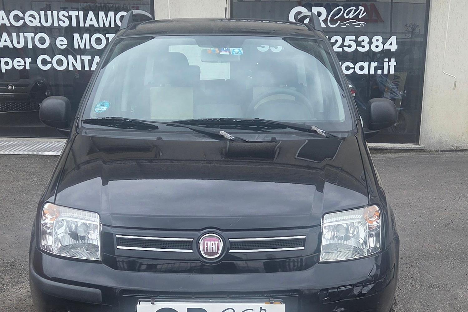Main vehicle image