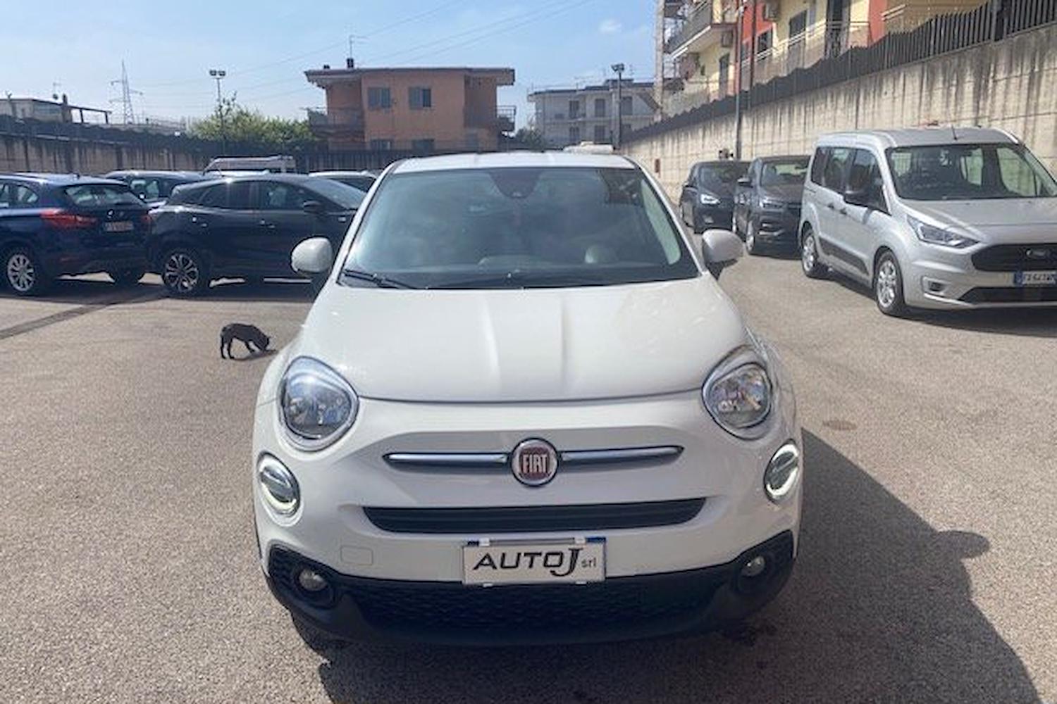 Main vehicle image