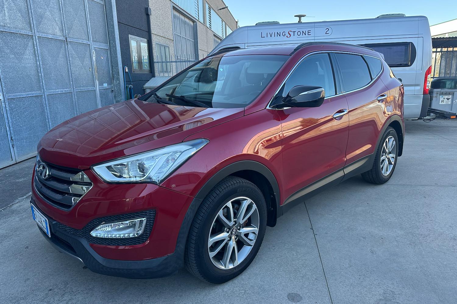 Main vehicle image